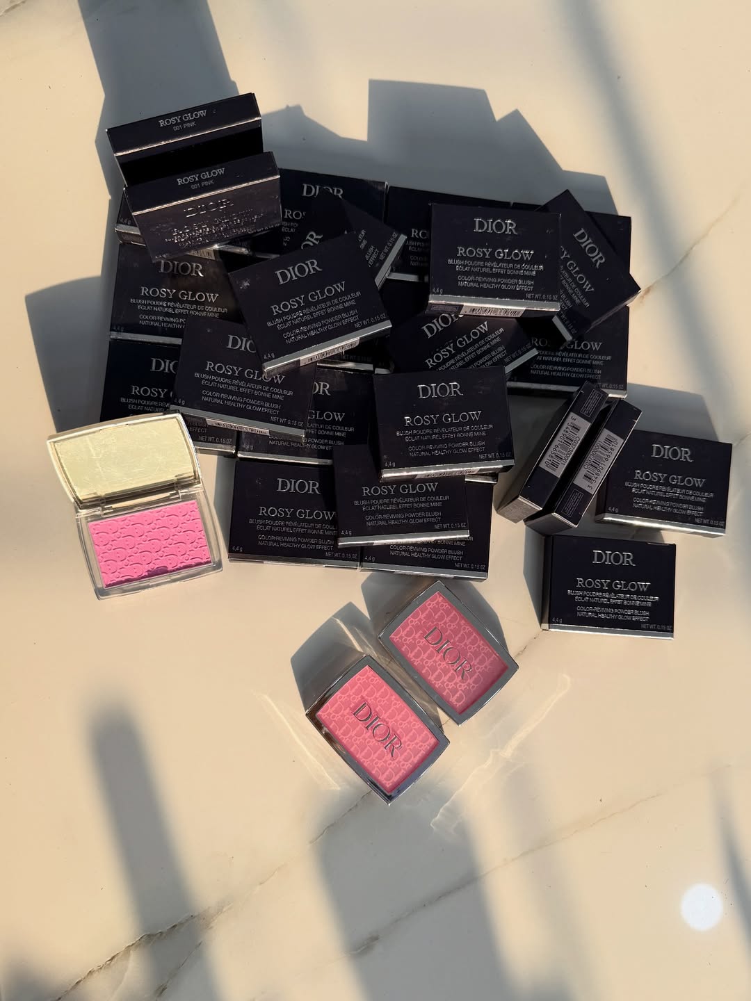 Dior Rosy Glow Blush 001 pink